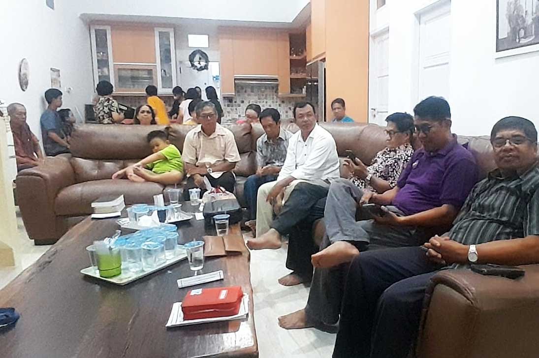 Ibadah Rutin Kaum Bapak