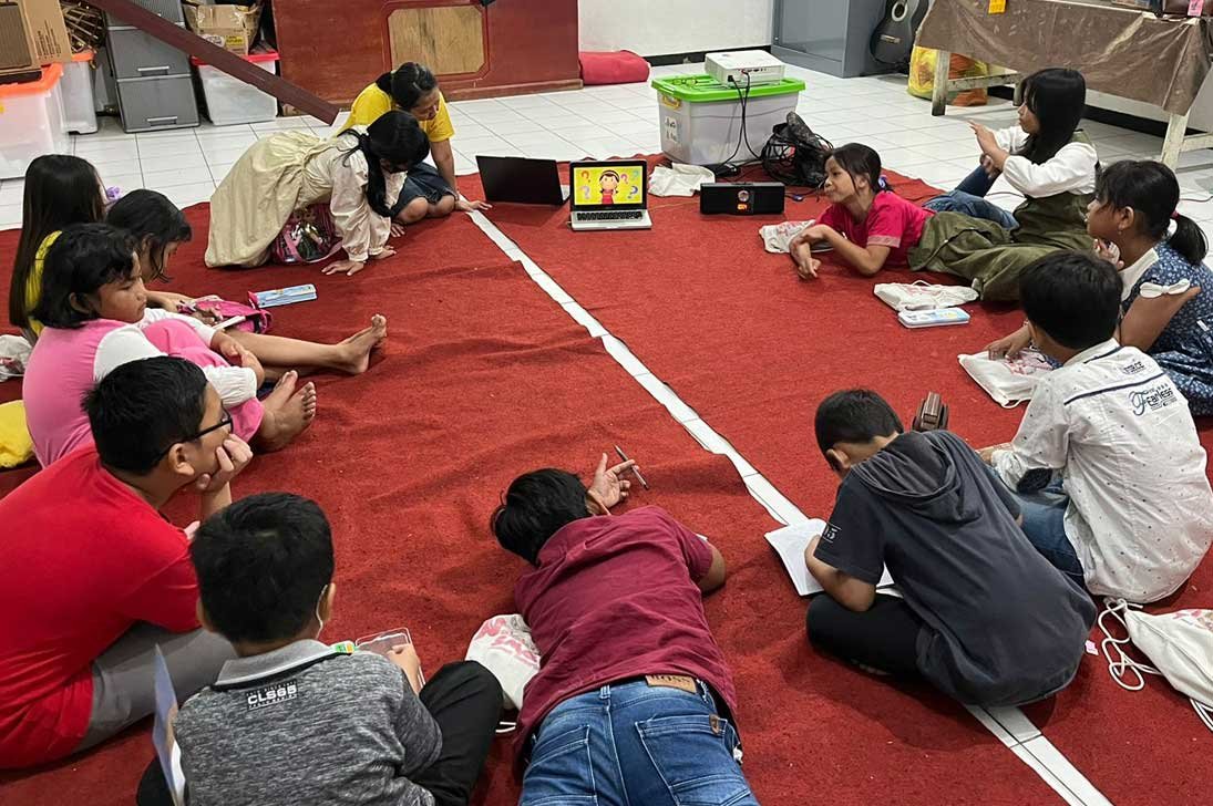 English Class - Weekly