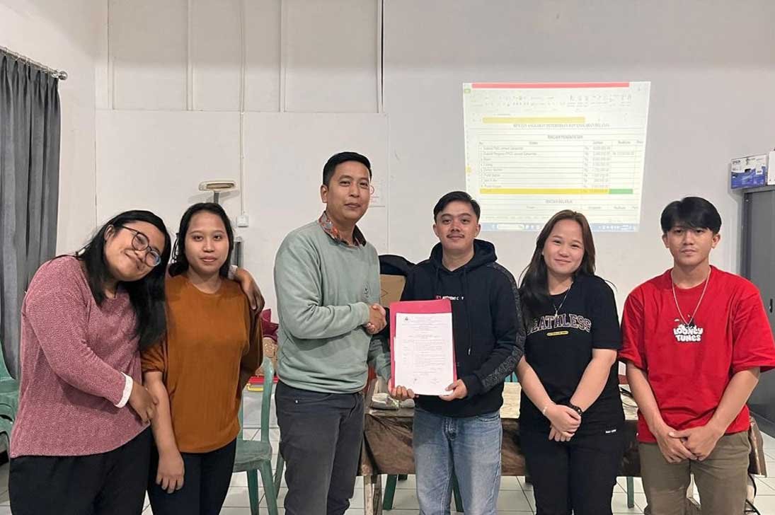 Serah Terima SK Tim Kerja Bina Akrab