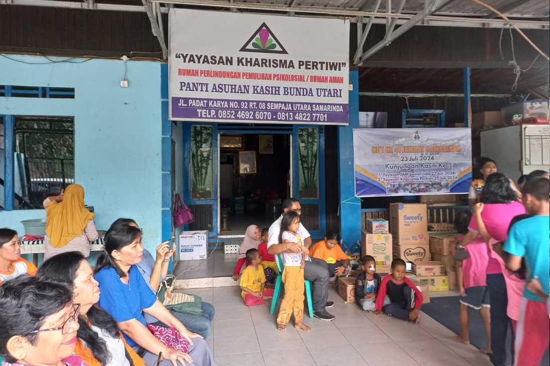 KUNJUNGAN KASIH KE PANTI ASUHAN KASIH BUNDA UTARI